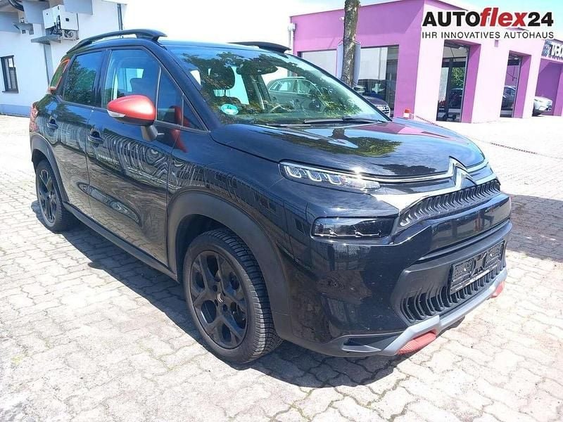 Perla nera schwarz me... Gebraucht 2023 Citroën C3 Aircross Shine SUV | 19.959 € (Etwas zu teuer) - Bild 1/4