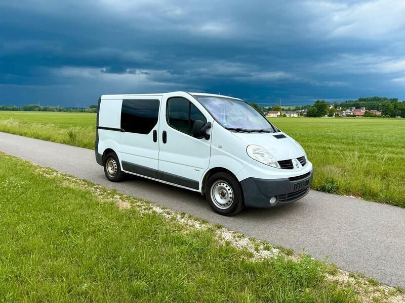 Weiß Gebraucht 2009 Renault Trafic Van | 5.999 € (Etwas zu teuer) - Bild 1/4