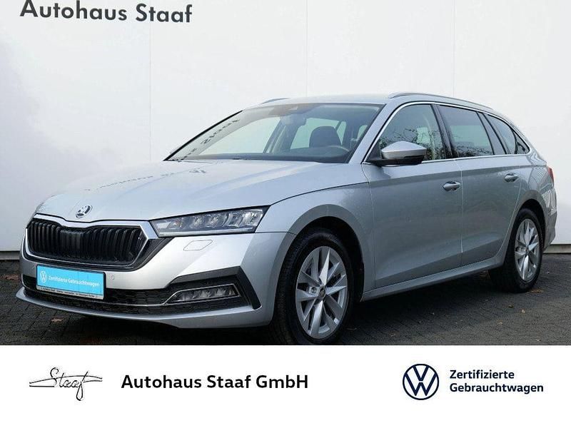 Brillantsilber metallic Gebraucht 2022 Skoda Octavia Style Kombi | 25.990 € (Teuer) - Bild 1/4