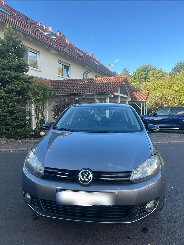 Grau Gebraucht 2012 VW Golf VII Comfortline Kombi | 7.400 € (Guter Preis) - Bild 1/4