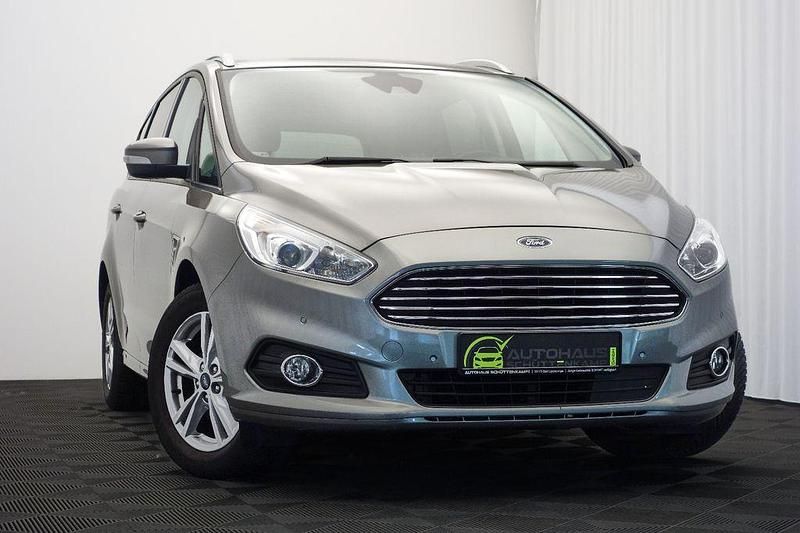 Silber Gebraucht 2017 Ford S-MAX Business Edition Van / Kleinbus | 14.963 € (Fairer Preis) - Bild 1/4