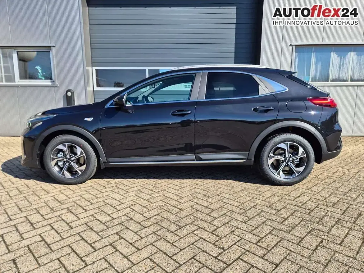 Neu Kia XCeed 150 PS (110 kW) 2026 Zilinaschwarz metallic SUV