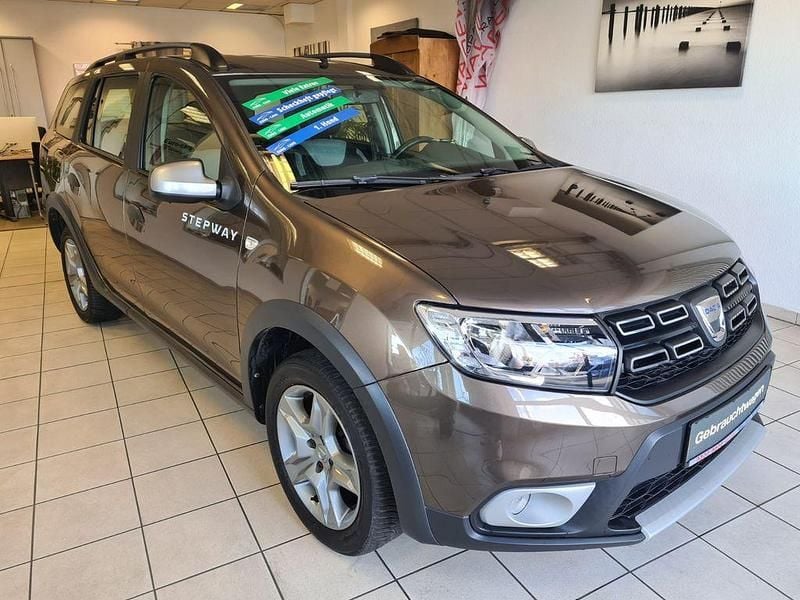 Gebraucht Dacia Logan MCV Stepway 90 PS (66 kW) 2018 Braun Kombi