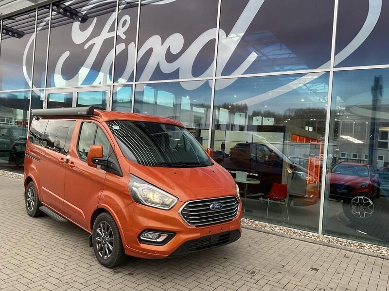Lackierung metallic "hokkaidoorange" orange Gebraucht 2023 Ford Transit Custom Nugget Van | 62.890 € (Teuer) - Bild 1/4
