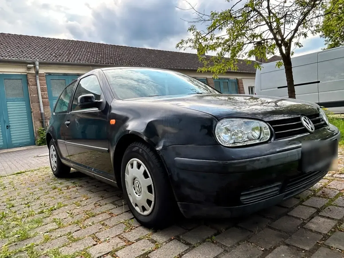 Gebraucht VW Golf III Basis 101 PS (74 kW) 1998 Schwarz Kleinwagen