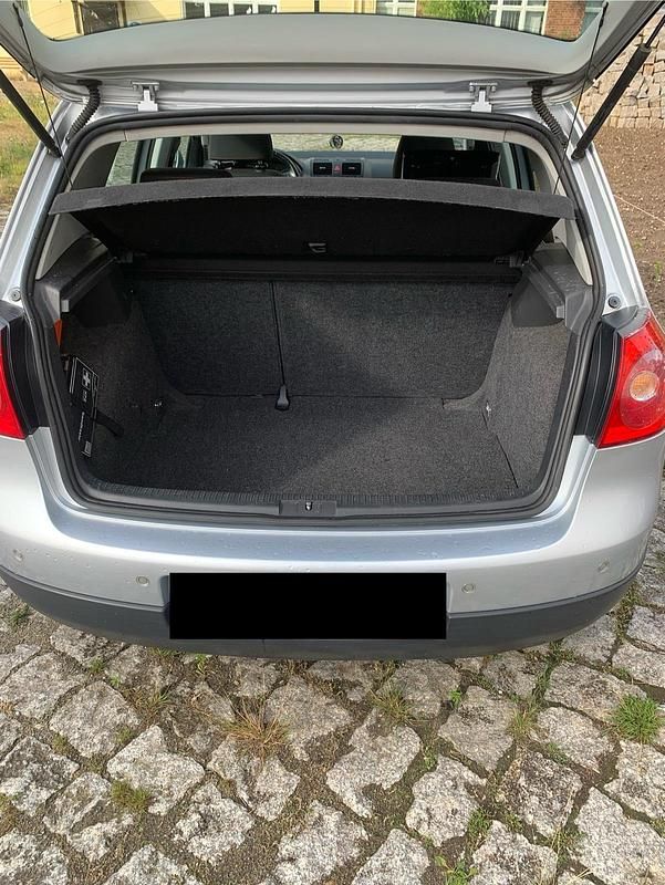 Gebraucht VW Golf V 105 PS (77 kW) 2006 Silber Kleinwagen
