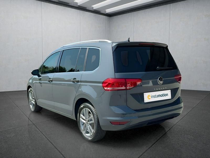 Neu VW Touran 150 PS (110 kW) 2025 Grau Van / Kleinbus