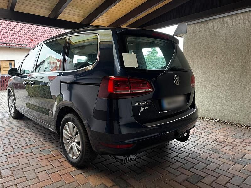 Gebraucht VW Sharan 150 PS (110 kW) 2015 Blau Van / Kleinbus