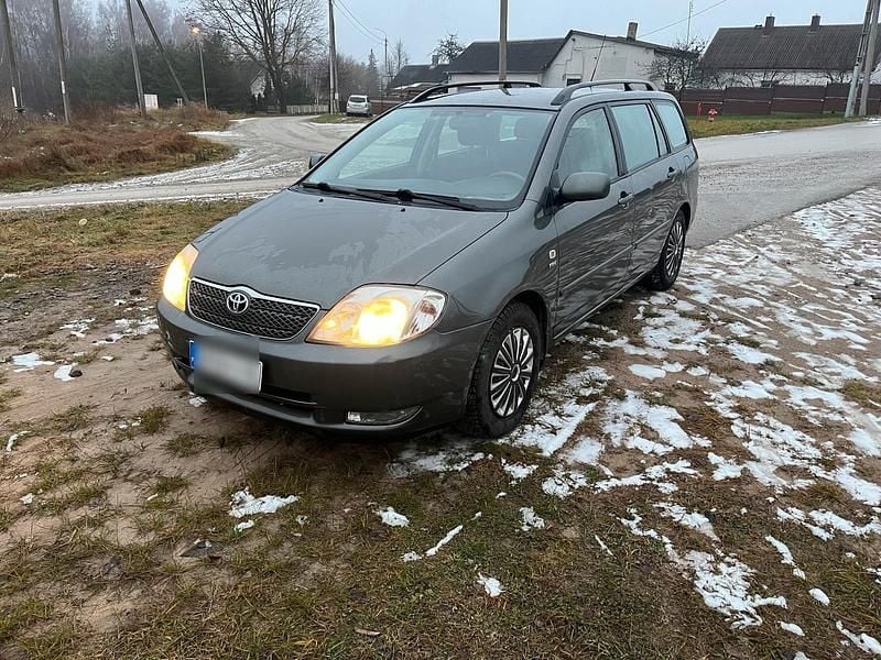 Grau Gebraucht 2004 Toyota Corolla Kombi | 2.200 € (Guter Preis) - Bild 1/4