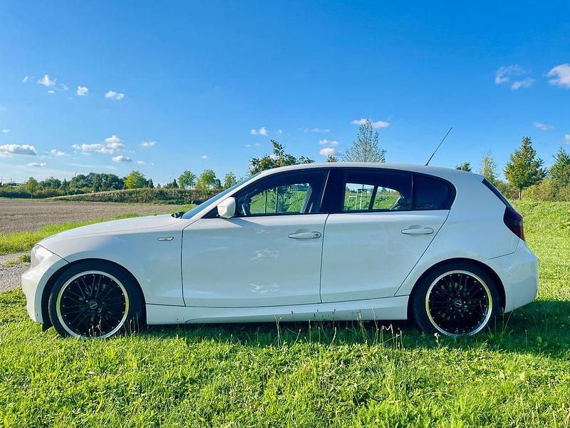 Gebraucht BMW 118 Shadowline 143 PS (105 kW) 2011 Weiß Kleinwagen