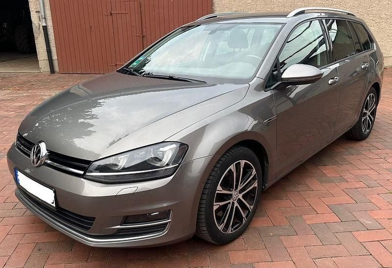 Grau Gebraucht 2015 VW Golf VII LOUNGE Kombi | 11.600 € (Guter Preis) - Bild 1/4