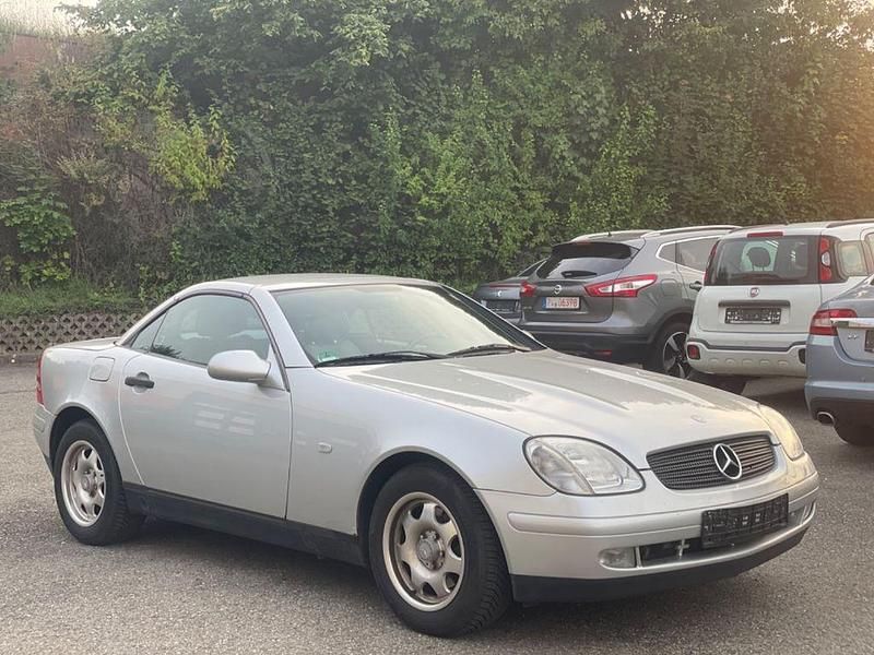 Silber Gebraucht 1998 Mercedes SLK200 Cabrio | 2.750 € (Superpreis) - Bild 1/4