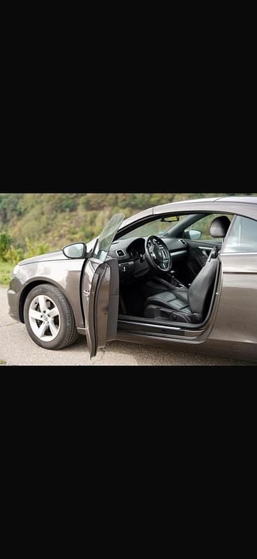 Gebraucht VW Eos 140 PS (102 kW) 2011 Braun Cabrio