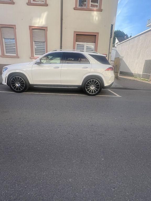 Weiß Gebraucht 2022 Mercedes GLE400 AMG SUV | 69.400 € (Fairer Preis) - Bild 1/1