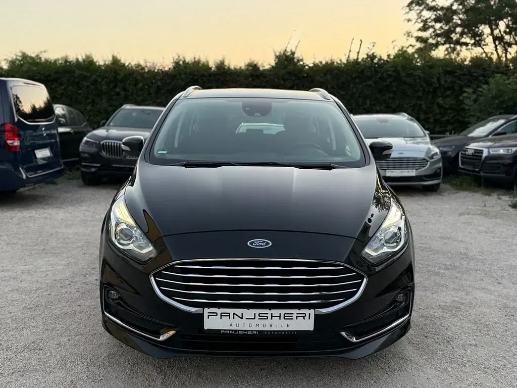 Gebraucht Ford S-MAX Titanium 150 PS (110 kW) 2021 Schwarz Van / Kleinbus