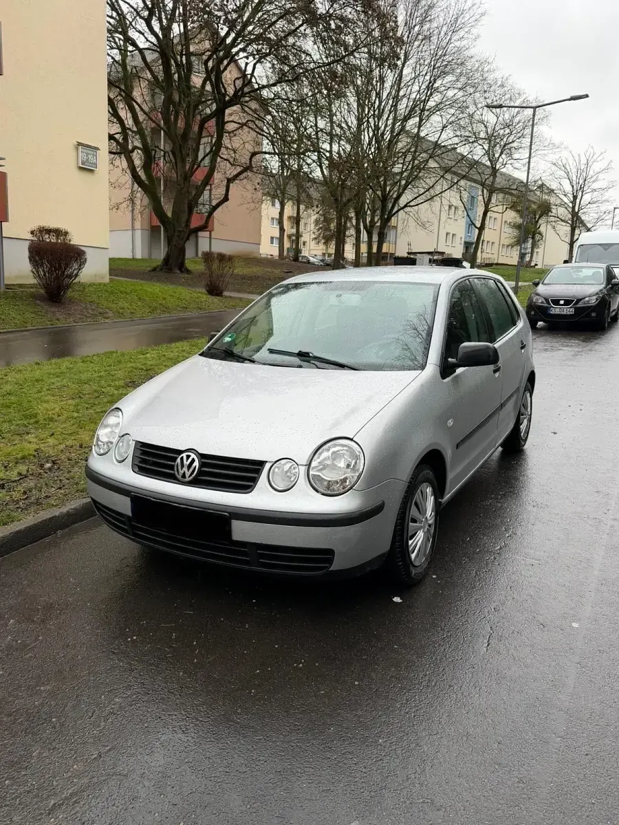 Gebraucht VW Polo 75 PS (55 kW) 2003 Silber Kleinwagen