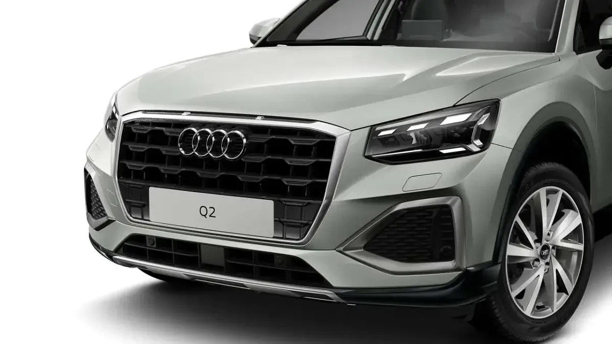 Używany Audi Q2 Advanced Plus 150 KM (110 kW) 2025 Srebrny SUV
