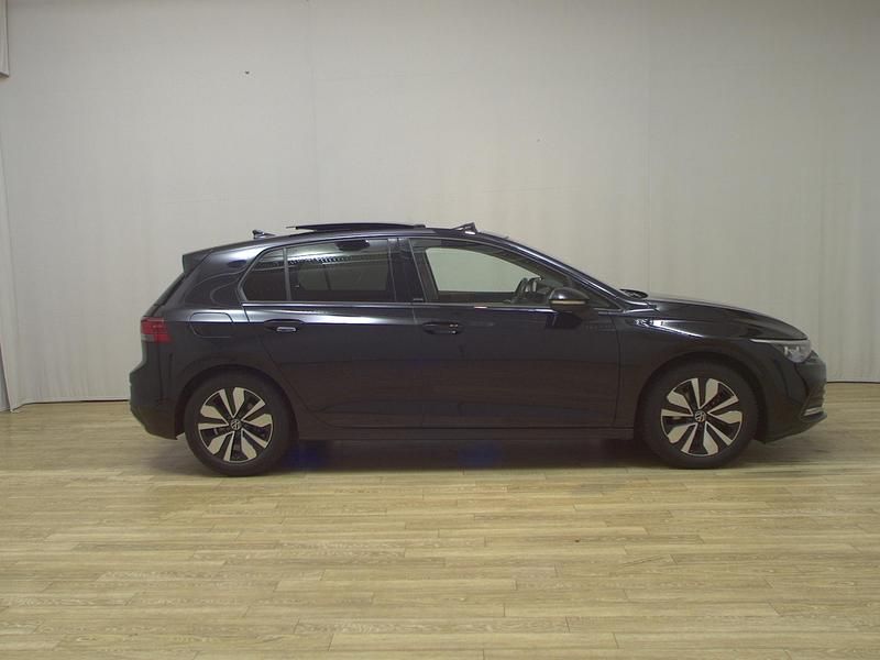 Schwarz Gebraucht 2023 VW Golf VIII Pro Limousine | 21.980 € (Superpreis) - Bild 1/4