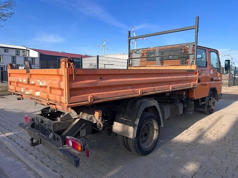 Gebraucht Mitsubishi Canter 2010 Orange Limousine