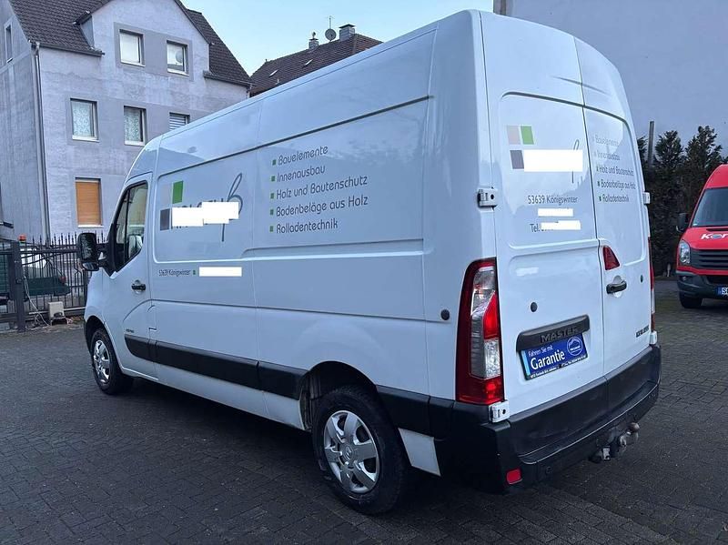 Gebraucht Renault Master 125 PS (91 kW) 2015 Weiß Van / Kleinbus