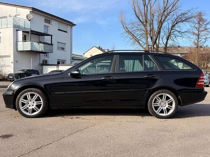 Gebraucht Mercedes C230 204 PS (150 kW) 2006 Obsidianschwarz Kombi