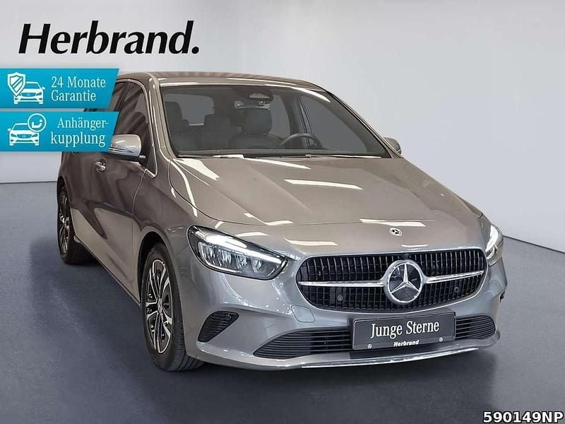 Metalliclack mountaingrau Gebraucht 2024 Mercedes B180 Progressive Van / Kleinbus | 31.580 € (Fairer Preis) - Bild 1/4