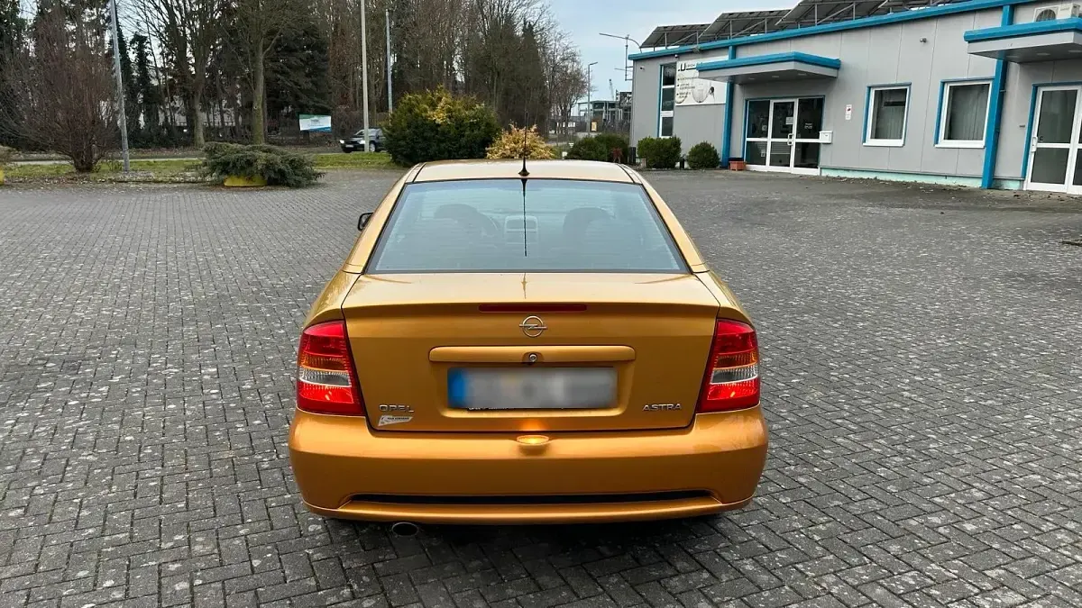 Brugt Opel Astra 118 HK (86 kW) 2000 Guld Coupe