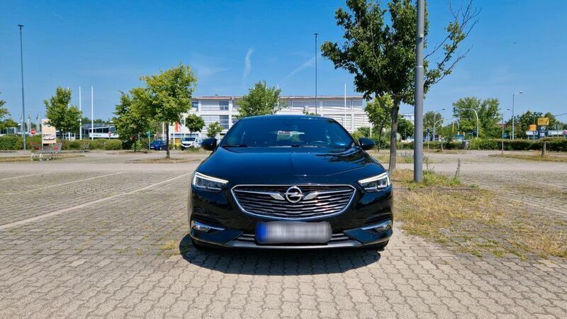 Schwarz Gebraucht 2019 Opel Insignia Dynamic Limousine | 15.500 € (Fairer Preis) - Bild 1/4