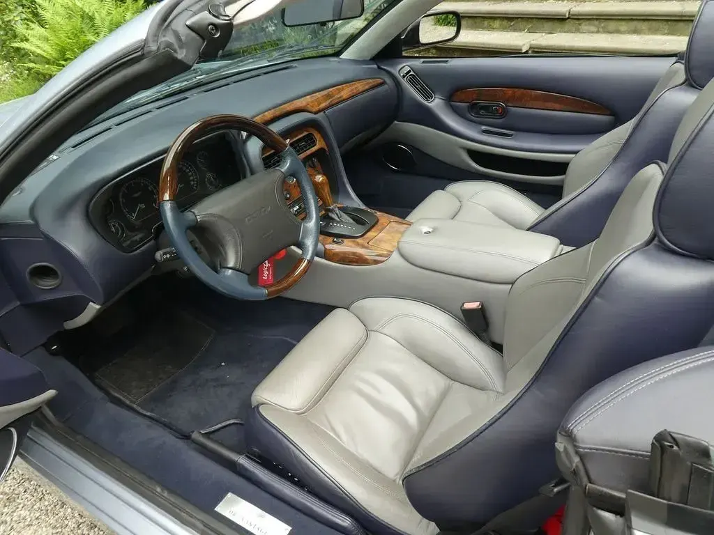 Gebraucht Aston Martin DB7 417 PS (306 kW) 2000 Blau Cabrio