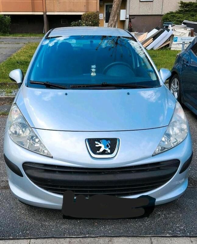 Grau Gebraucht 2007 Peugeot 207 Kleinwagen | 3.250 € (Fairer Preis) - Bild 1/4