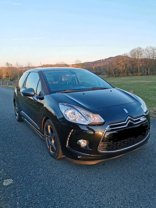 Gebraucht Citroën DS3 Sport Chic 156 PS (114 kW) 2014 Schwarz Kleinwagen
