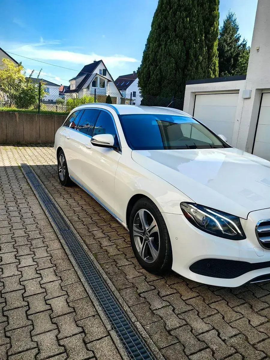Gebraucht Mercedes 220 194 PS (142 kW) 2018 Weiß Kombi