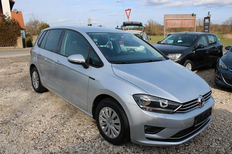 Gebraucht VW Golf VII LOUNGE 125 PS (91 kW) 2015 Silber Limousine