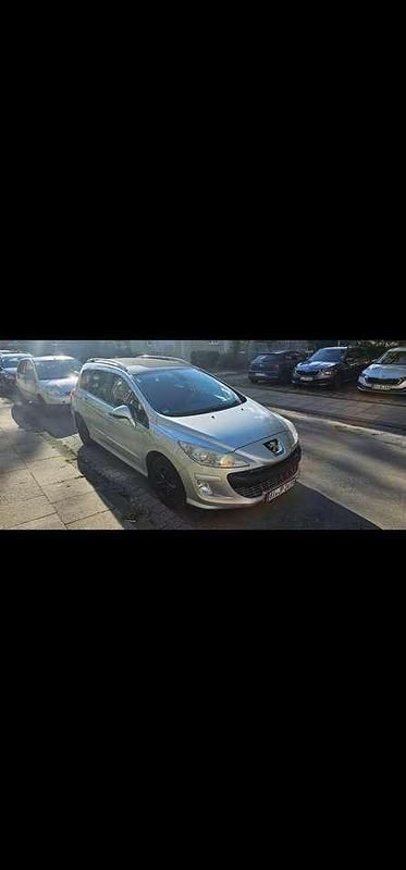 Silber Gebraucht 2009 Peugeot 308 Platinum Kombi | 4.300 € (Etwas zu teuer) - Bild 1/4