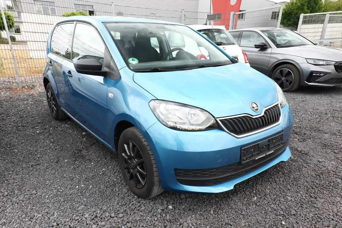 Gebraucht Skoda Citigo Active 60 PS (44 kW) 2018 Costa azul metallic Kleinwagen