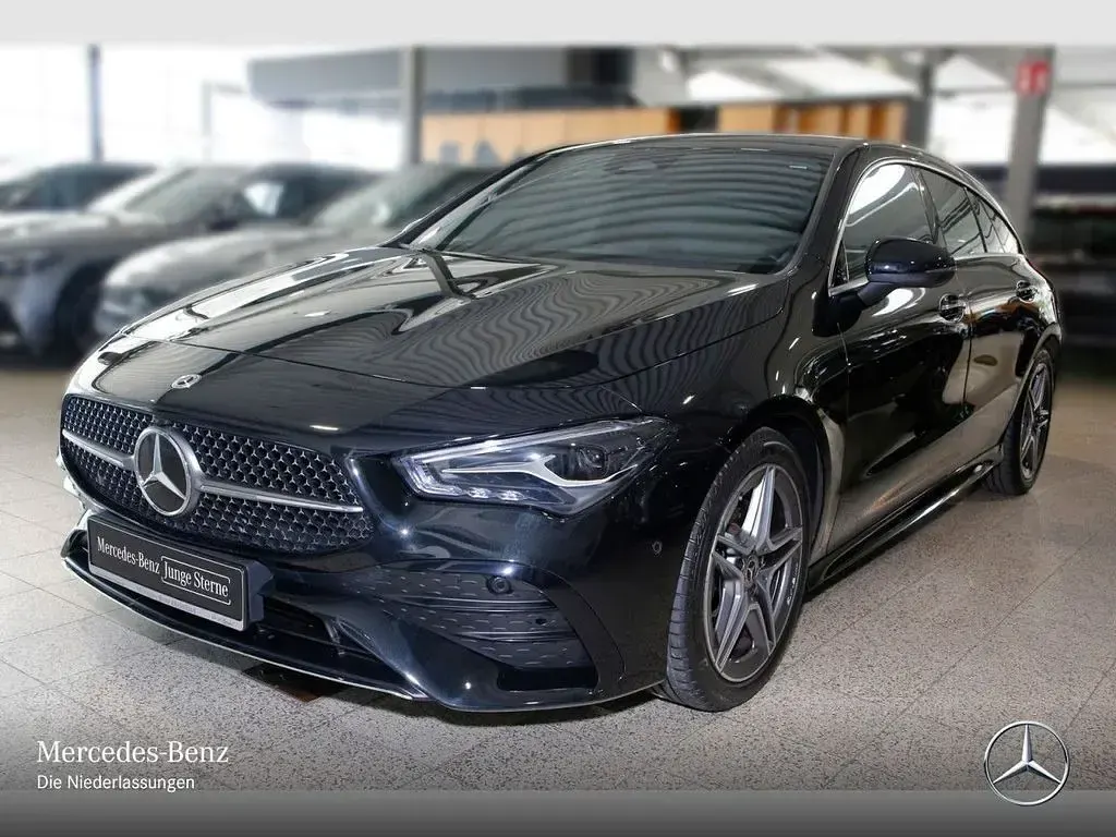 Gebraucht Mercedes CLA200 Shooting Brake Advanced Plus 163 PS (119 kW) 2025 Schwarz Kombi
