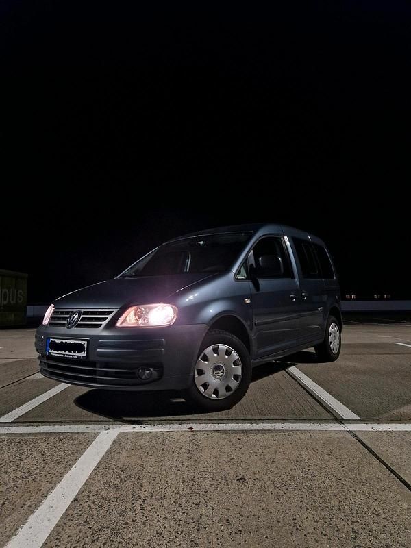 Grau Gebraucht 2010 VW T5 Life Van | 4.500 € - Bild 1/4