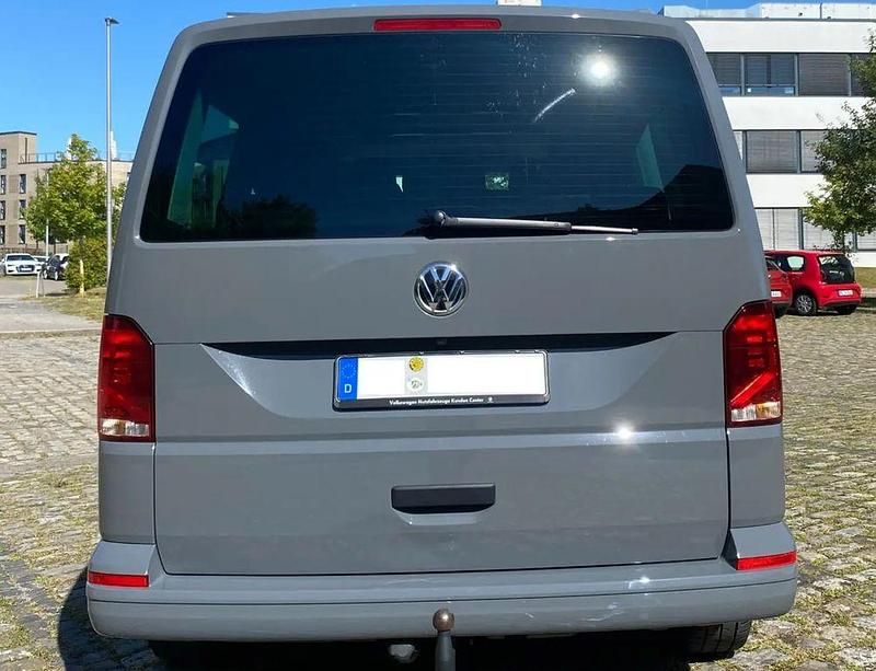 Gebraucht VW Multivan Family 150 PS (110 kW) 2021 Grau Van