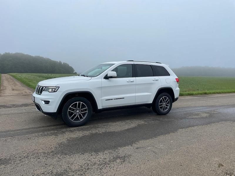Weiß Gebraucht 2019 Jeep Grand Cherokee Limited SUV | 26.999 € - Bild 1/4