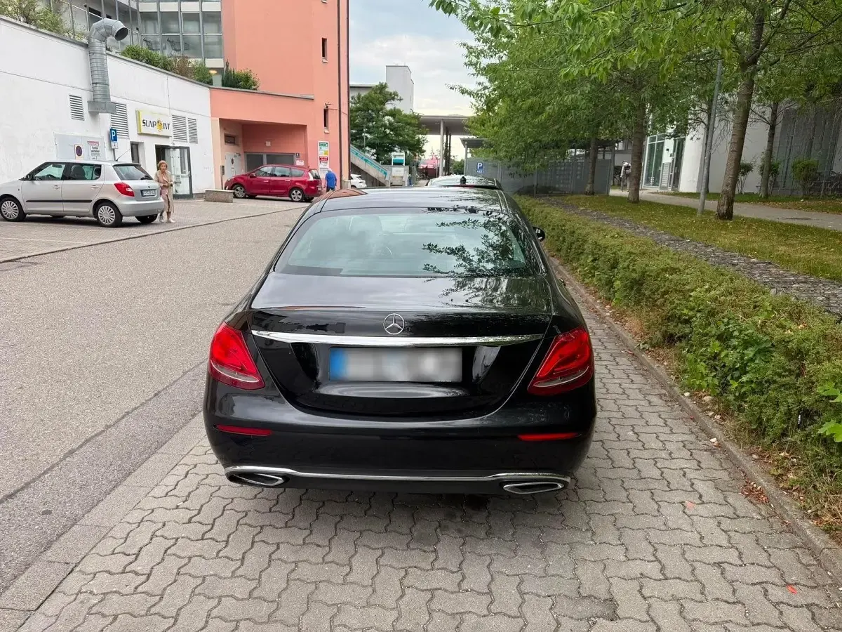 Gebraucht Mercedes E200 150 PS (110 kW) 2017 Schwarz Kombi