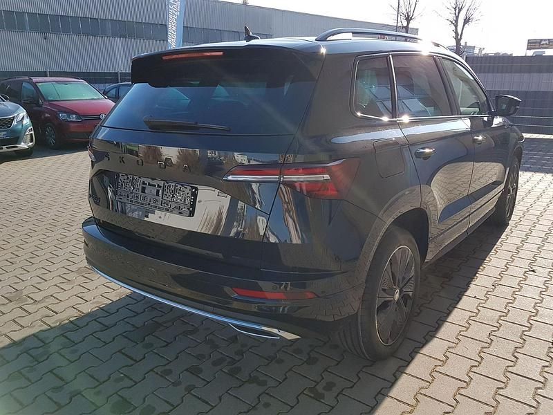 Gebraucht Skoda Karoq SportLine 190 PS (139 kW) 2024 Weiß moonweiss metallic SUV