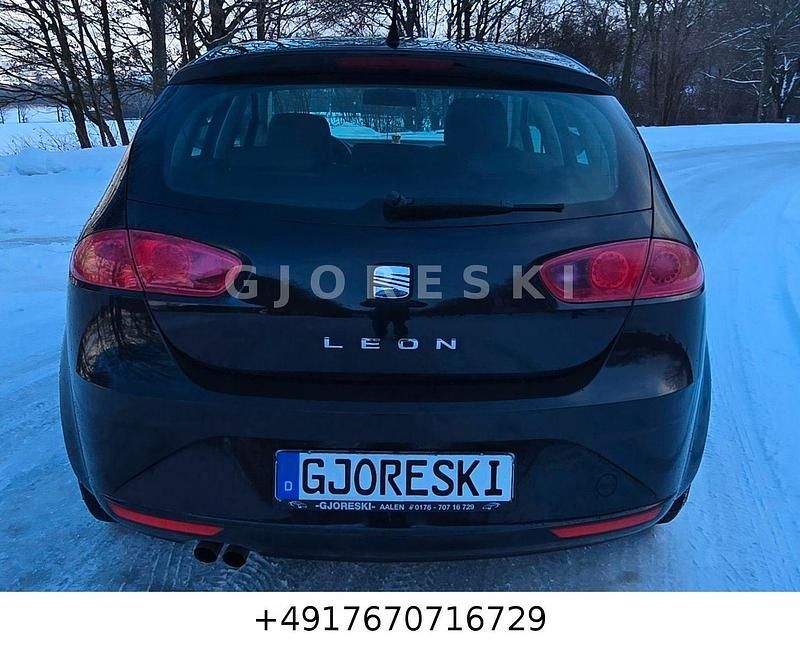 Usata Seat Leon 105 CV (77 kW) 2012 Nero Berlina