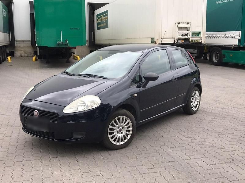 Blau Gebraucht 2010 Fiat Grande Punto Kleinwagen | 2.400 € - Bild 1/4