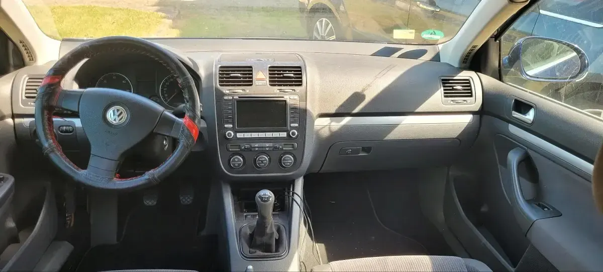 Gebraucht VW Jetta 105 PS (77 kW) 2006 Limousine