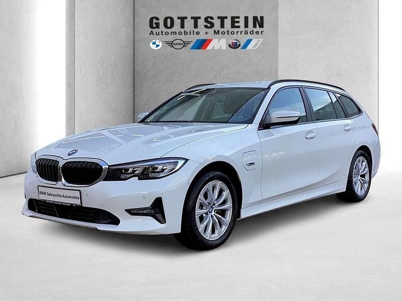Gebraucht BMW 320e Advantage 204 PS (150 kW) 2022 Alpinweiss iii Kombi