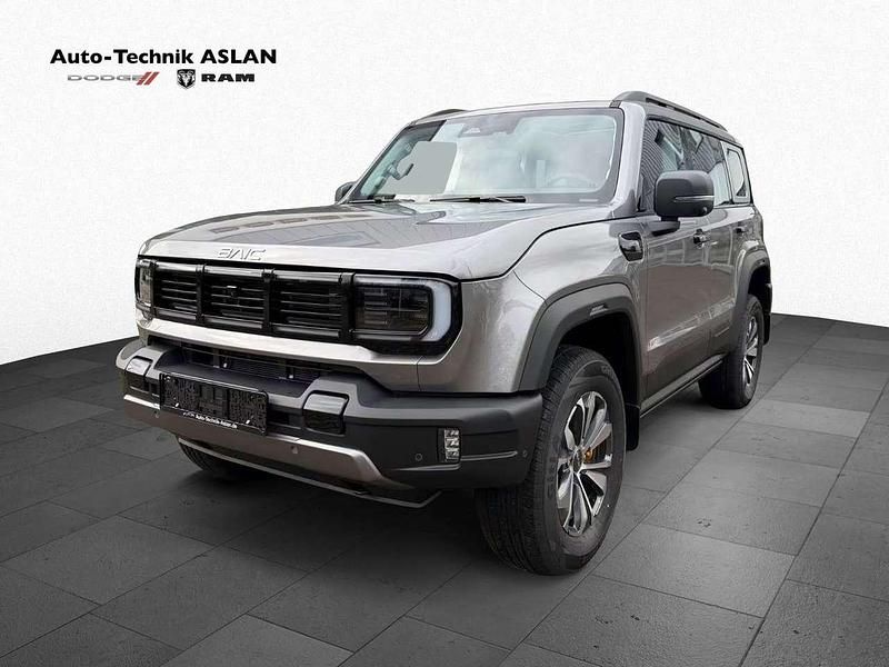Neu Baic BJ40 234 PS (172 kW) 2026 Grau SUV