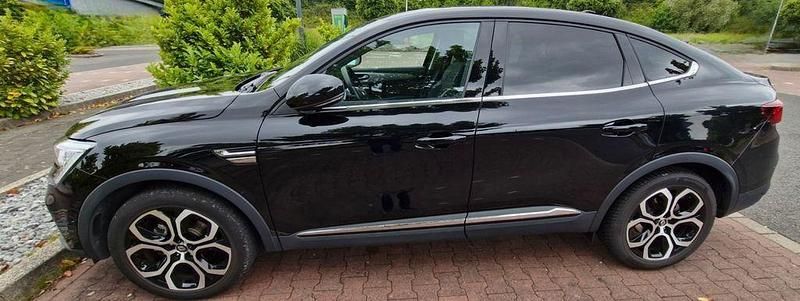 Schwarz Gebraucht 2021 Renault Arkana Intens SUV | 20.300 € (Superpreis) - Bild 1/4