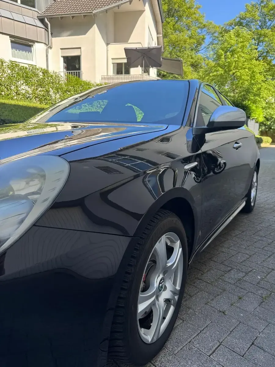 Gebraucht Alfa Romeo Giulietta 170 PS (125 kW) 2010 Schwarz Kleinwagen