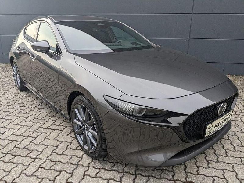 Gebraucht Mazda 3 Takumi-Line 140 PS (102 kW) 2025 Machine grey metallic Limousine