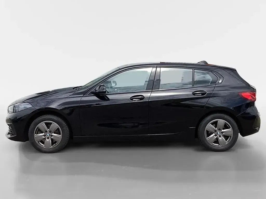 Gebraucht BMW 118 Advantage 136 PS (100 kW) 2021 Schwarz uni Limousine